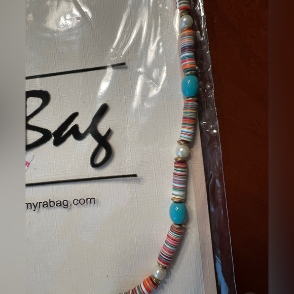 Myra Bag-Mask Chain - Picture 2 of 5